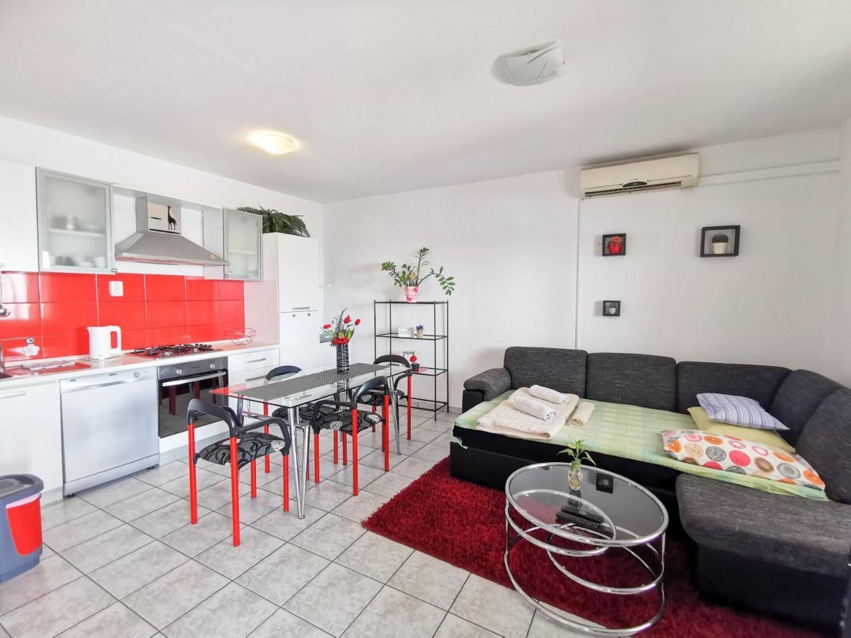 Turina Apartments Makarska Eksteriør bilde