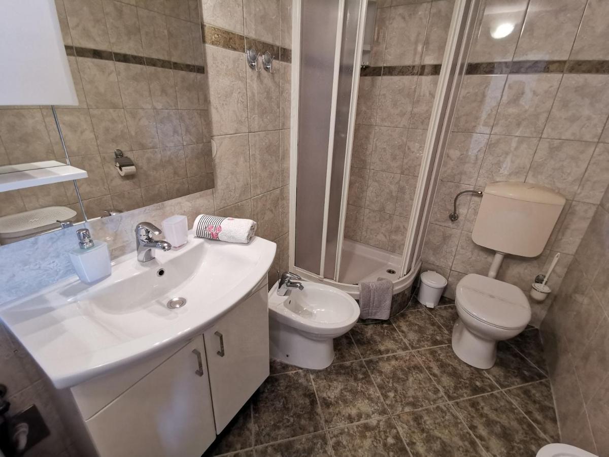 Turina Apartments Makarska Eksteriør bilde