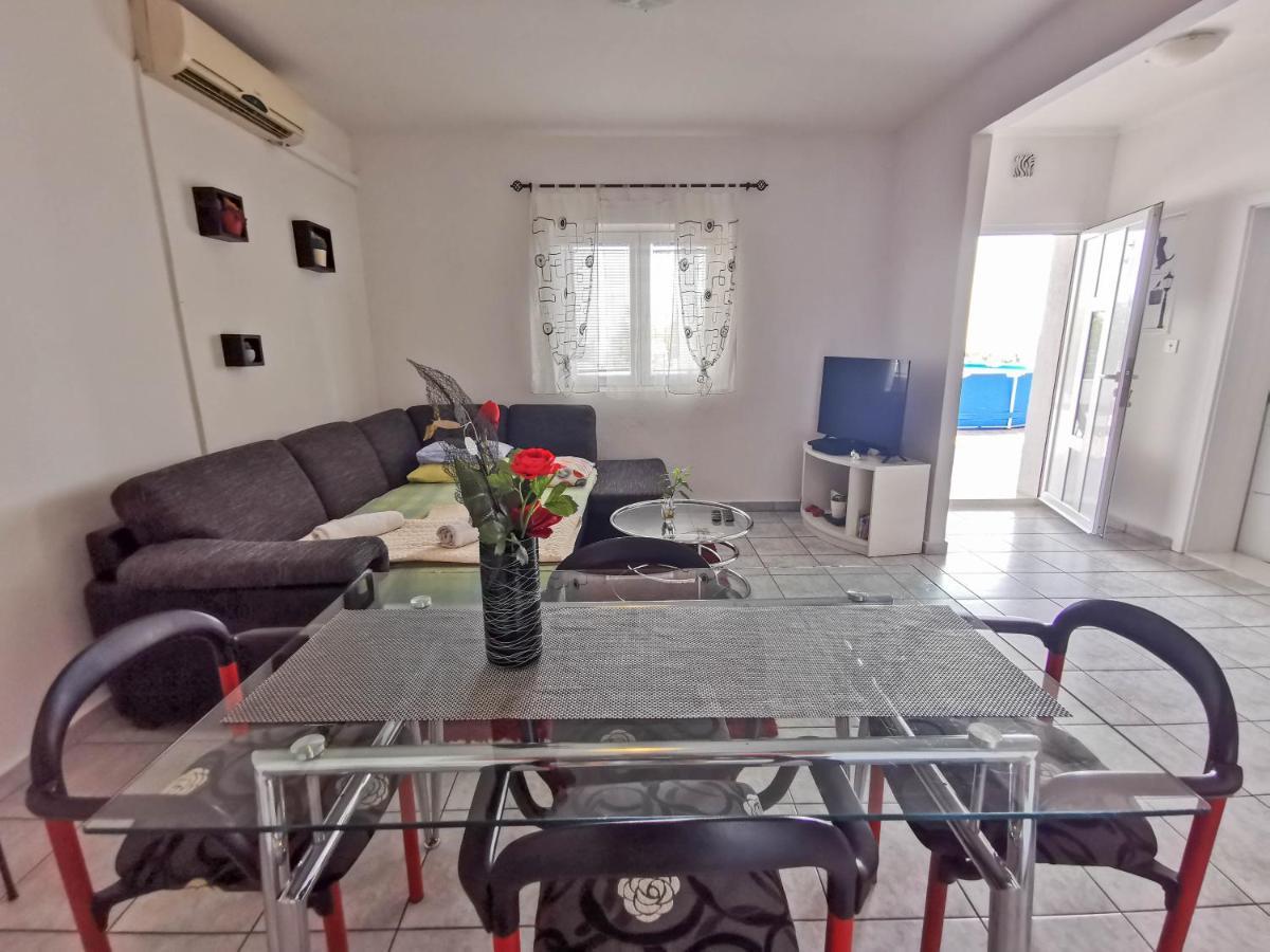 Turina Apartments Makarska Eksteriør bilde