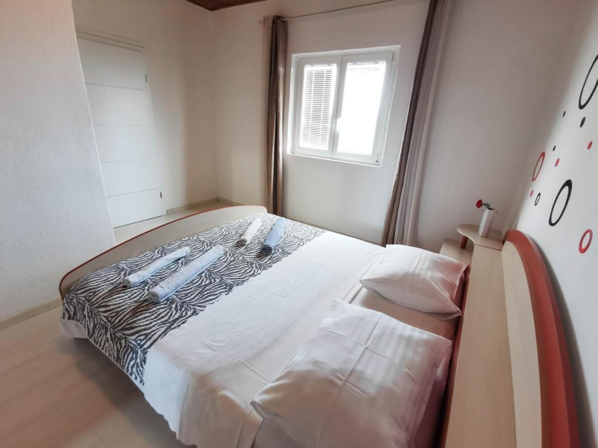 Turina Apartments Makarska Eksteriør bilde